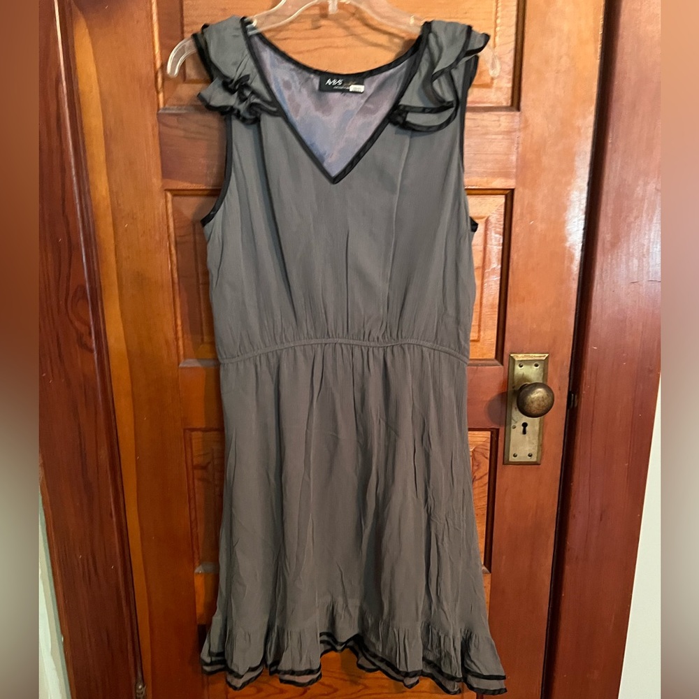 ABS dress grey, satin finished, ruffle neck and hem